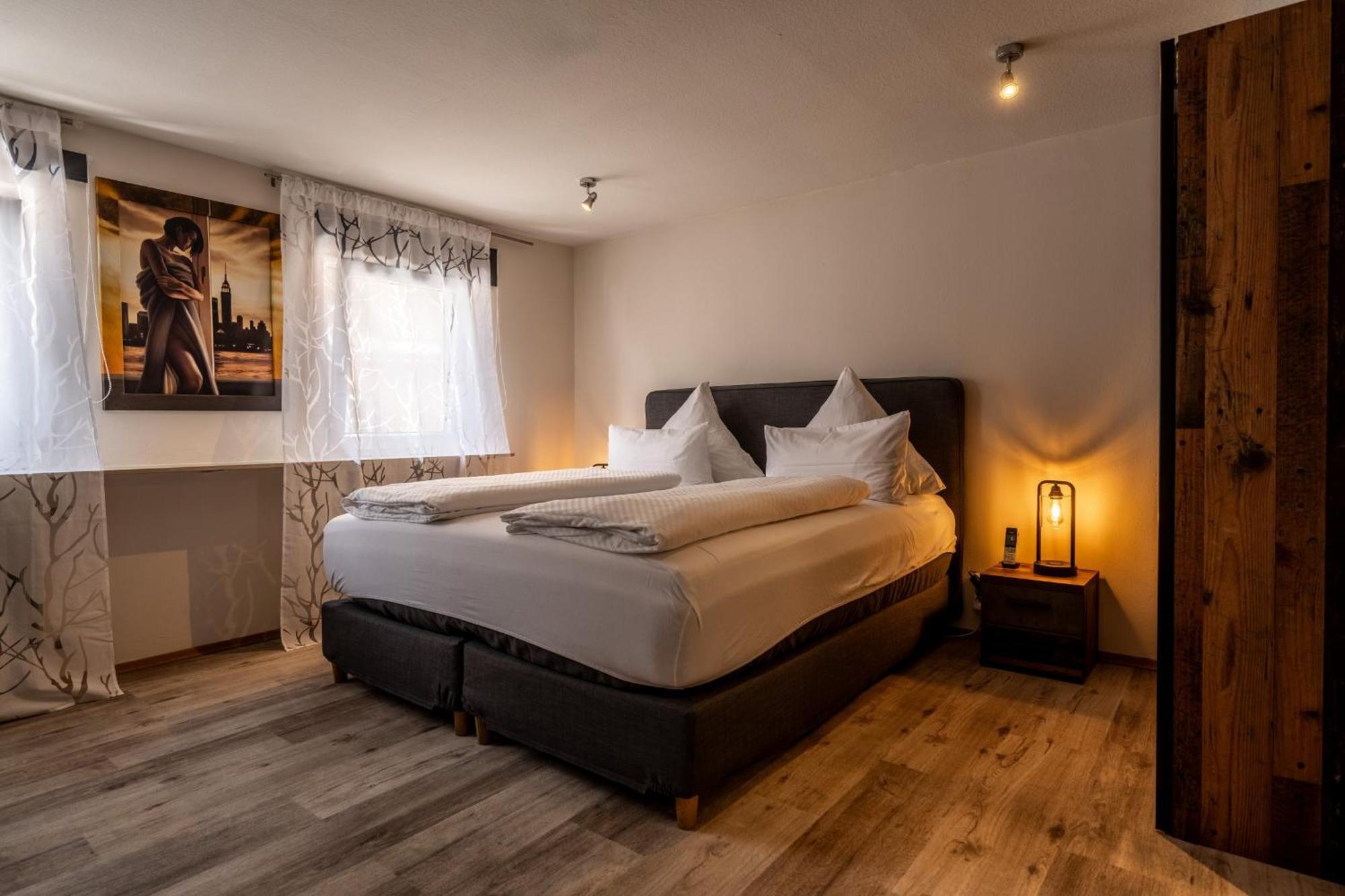 Hotel Ochsen Бад Залгау Екстериор снимка